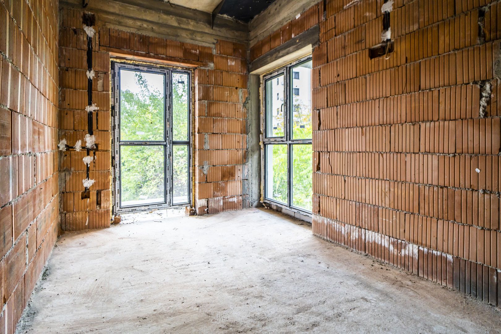Apartament 3 cam., 2 bai, 2 balc., bloc nou, finisat la cheie, centrala termica - Poză 6
