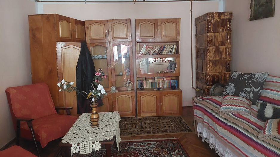 CASĂ 5 CAMERE\ OȚELU-ROȘU\ZONA CIREȘA \ COMISION 0% - Poză 3