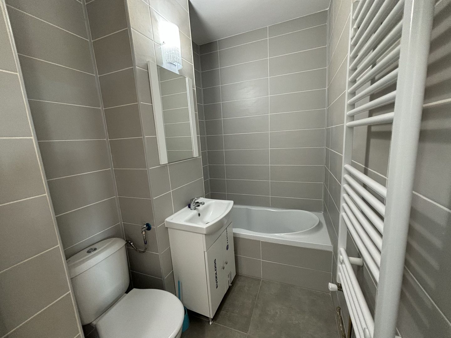 Renovat in zona Sagului - Poză 8