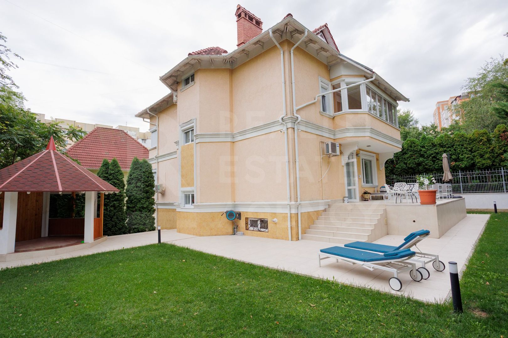 Clădire separată de 400m, pe teren privat, Botanica - Poză 1