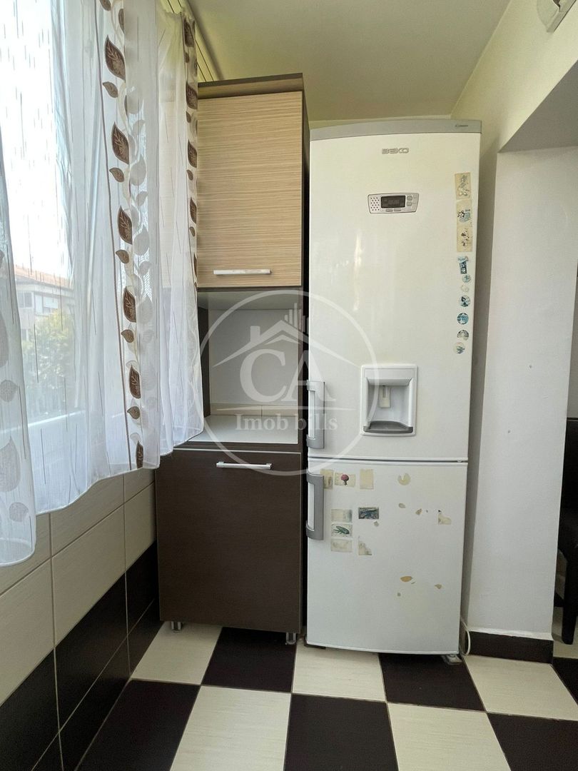 Apartament cu 3 camere de inchiriat in zona Rogerius, Oradea - Poză 3