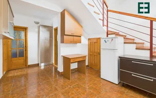 Casă tip Duplex cu 8 camere și 1080 mp teren  - Zona Bujac - Arad - Poză 13