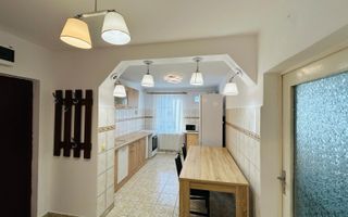 Apartament 3 camere, 2 bai, Tractorul, str. Mociulschi 9 - Poză 3