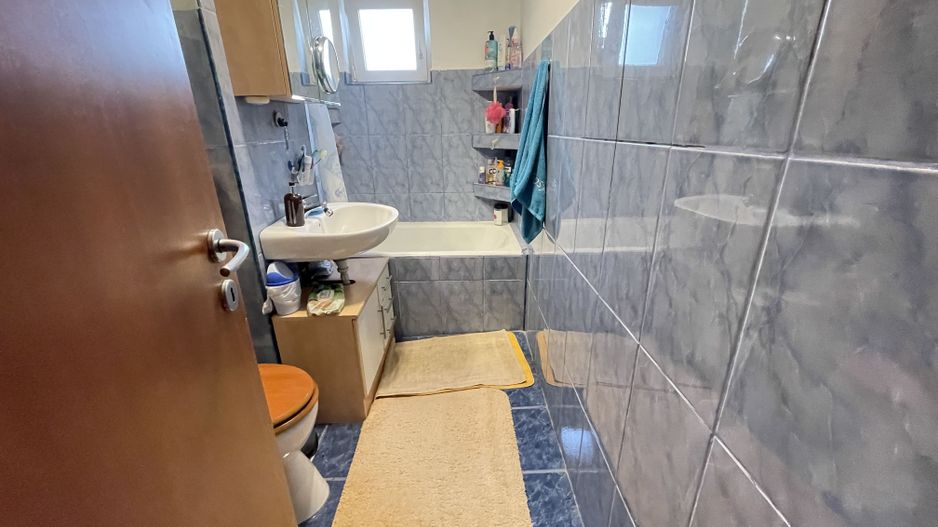 Apartament cu trei camere -zona Matei Basarab - Poză 13