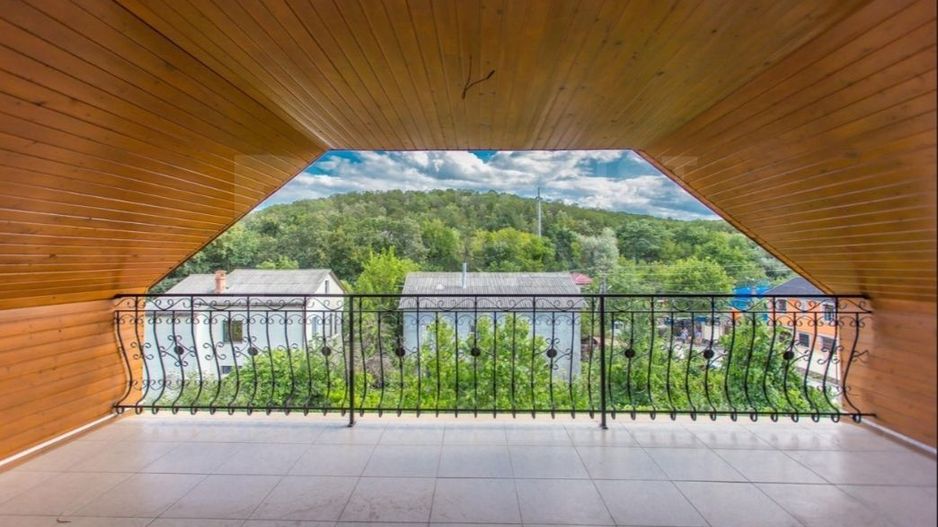 Chirie, casă, 2 nivele, 7 camere, str. Mihai Boț, Buiucani - Poză 2