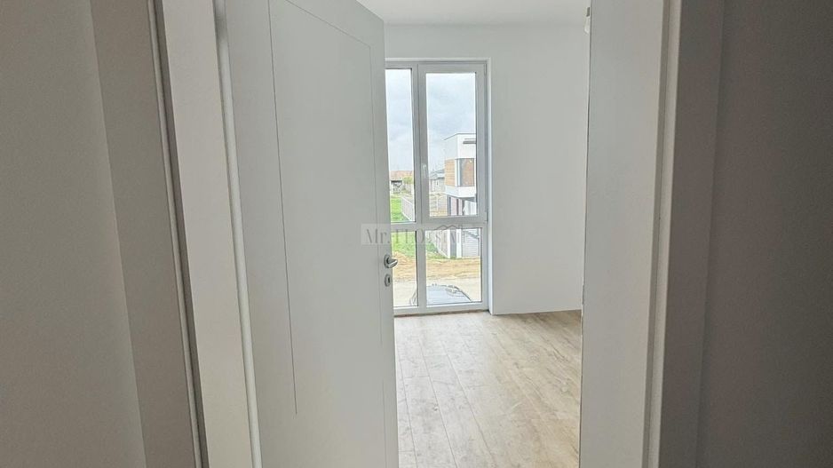 Vand apartament 2 camere COMISION 0 - Mosnita Noua - Urseni - Poză 13