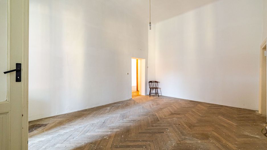 Apartament ultracentral cu potențial extraordinar - Poză 5