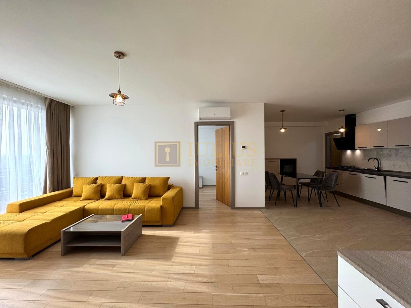 Central, centrala proprie, Monarch - Poză 3