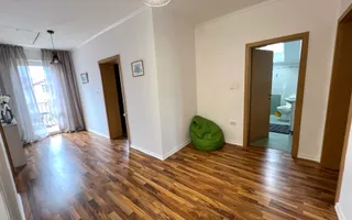 Casa de vanzare - 5 Camere, 2 Bai,  Garaj, 941 mp Teren - Poză 12