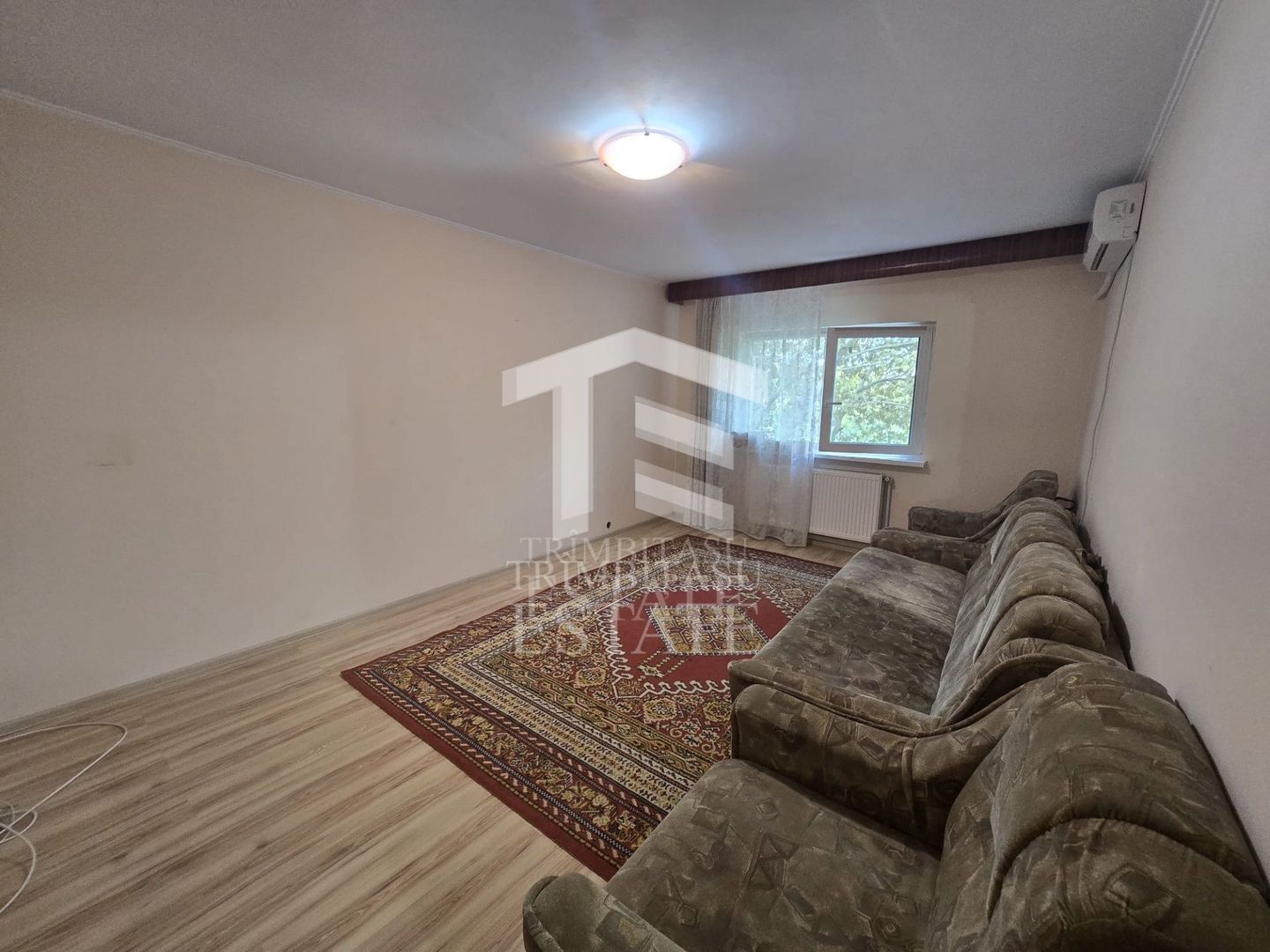 FALEZA NORD- Apartament 3 camere de vanzare. - Poză 1
