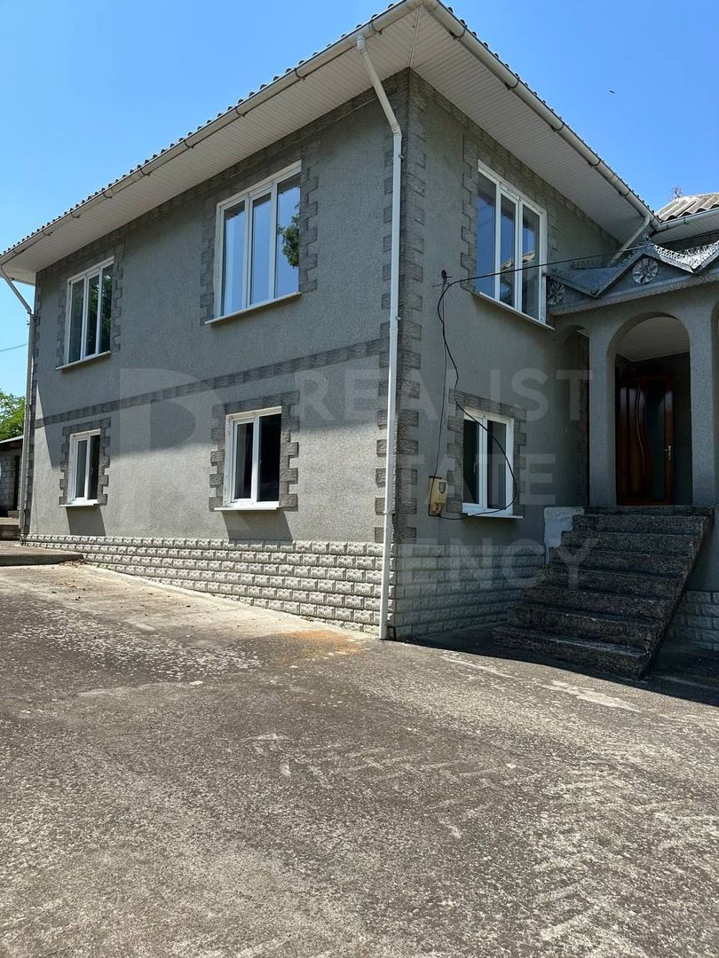 Vânzare 2 case pe un teritoriu, situată pe satul. Marandeni. - Poză 29