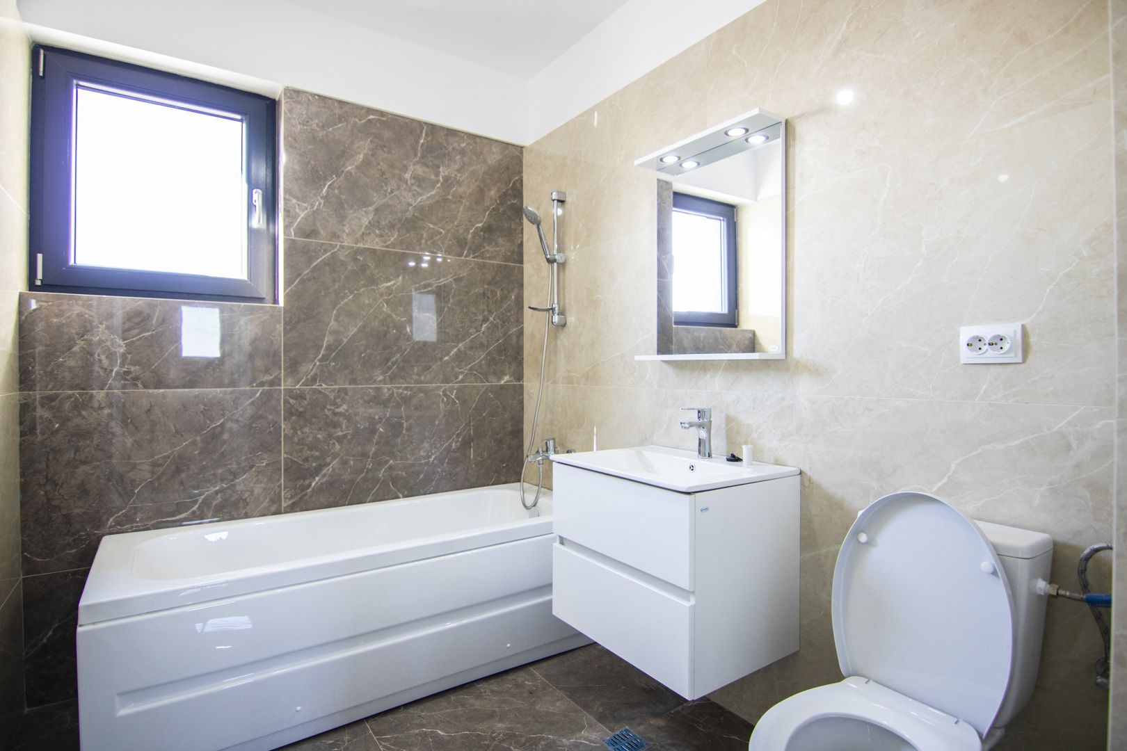 10% DISCOUNT la avans - Doar in IULIE - Poză 8