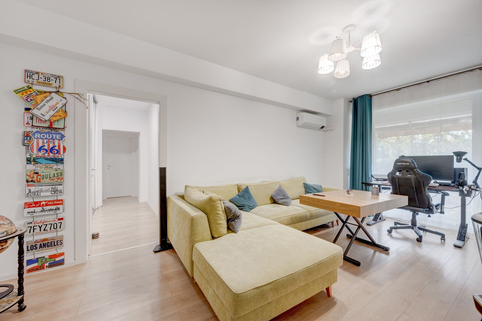 Atria Urban Restort, 4 camere cu Gradina si loc de parcare - Poză 1