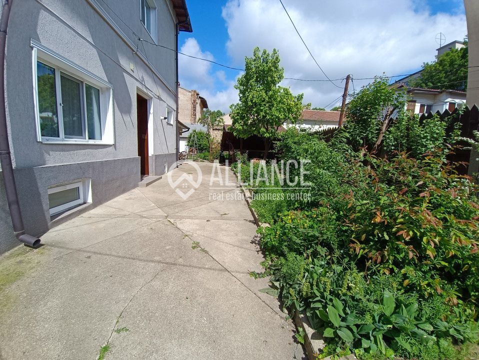 CENTRU SALA SPORTURILOR(COD03)- Casa interbelica si curte generoasa ! - Poză 1