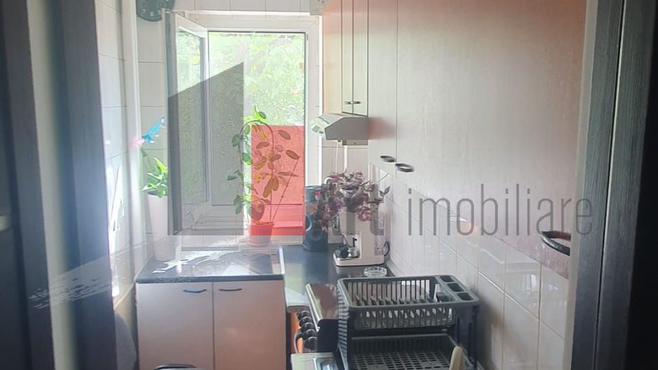 apartament 2 camere Drumul Taberei - Poză 4