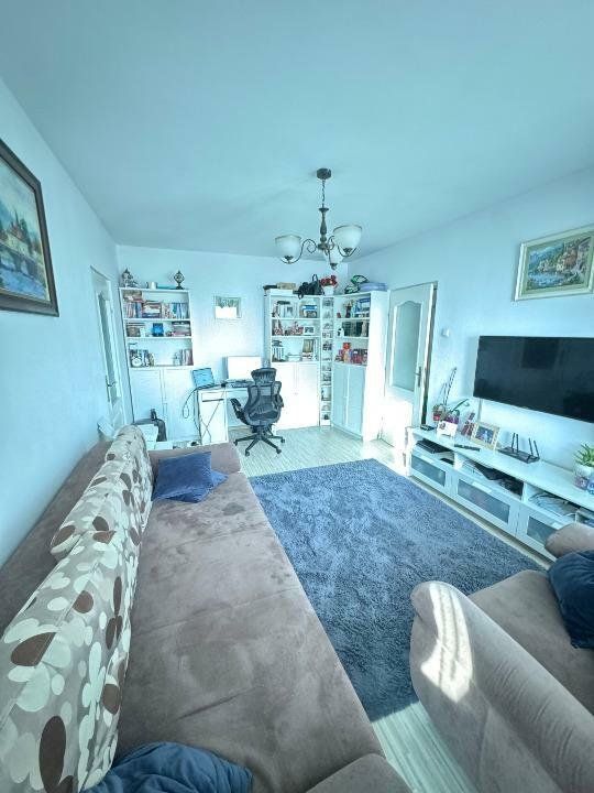 oferim spre vanzare apartament cu 3 camere la 10 minute de parcul IOR - Poză 2