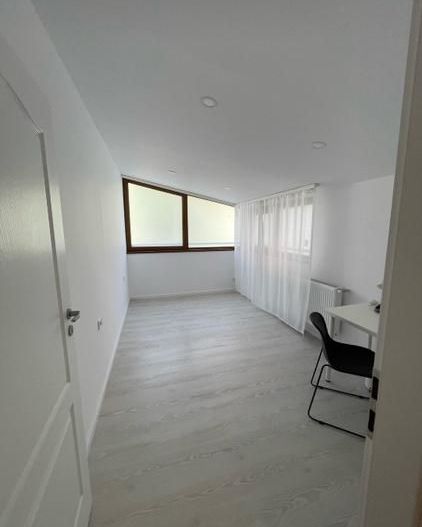 Apartament de inchiriat 4 camere Aron Cotrus Herastrau - Poză 14