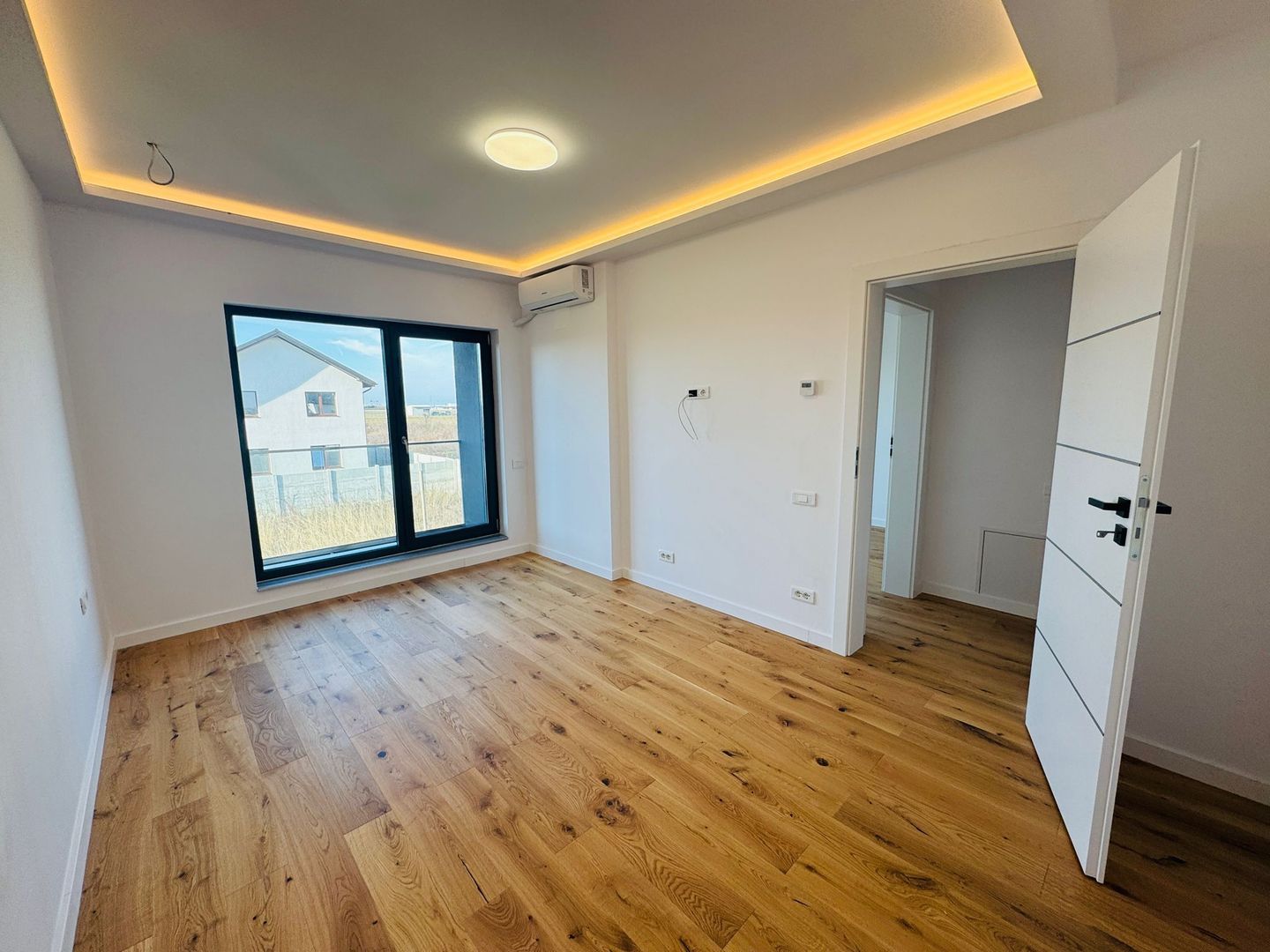 Popesti-Leordeni vila P+1+M 5 camere - Poză 13