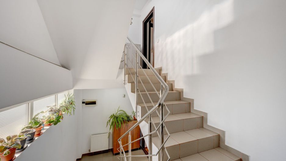 SI CASA SI AFACERE totul sub același acoperiș in Sector 5/Sălaj - LIDL - Poză 25