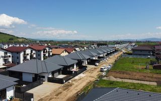 Casa pe parter cu 4 camere de vânzare - Sânpetru - Poză 9