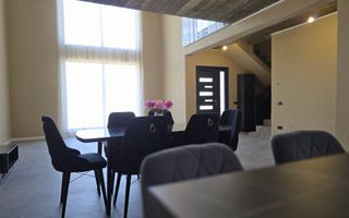 Vila intr-un peisaj idilic la 15 minute de capitala, pret imbatabil! - Poză 8