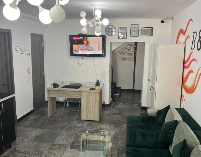 AFACERE PENSIUNE CU 8 CAMERE DE ÎNCHIRIAT - ZONA BĂNEASA - Poză 2