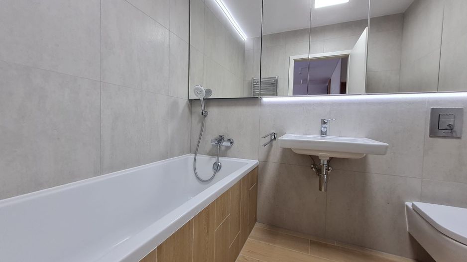 Lux si calitate la 5 minute de Piața Unirii - Poză 7