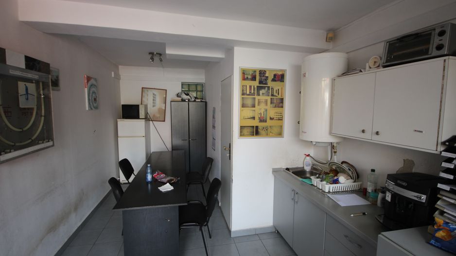 Imobil cu destinatie mixta - Poză 15