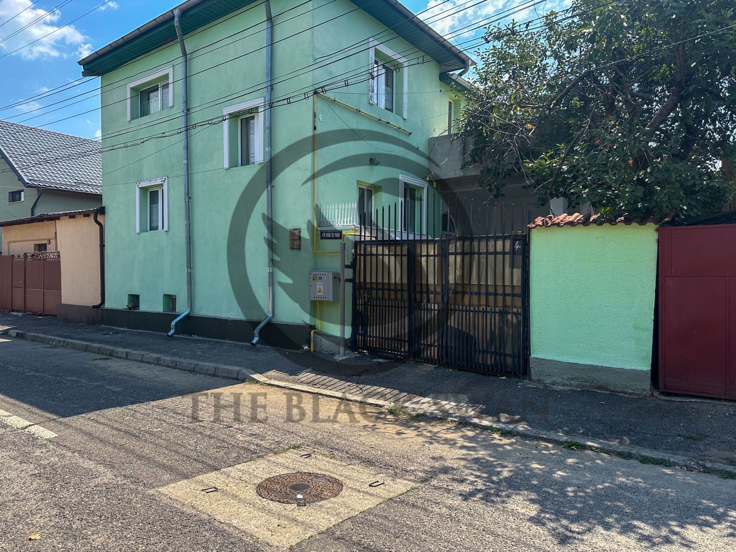 Casa de vanzare cu 4 camere | Zona Afi Palace, Ploiești | Comision 0% - Poză 1