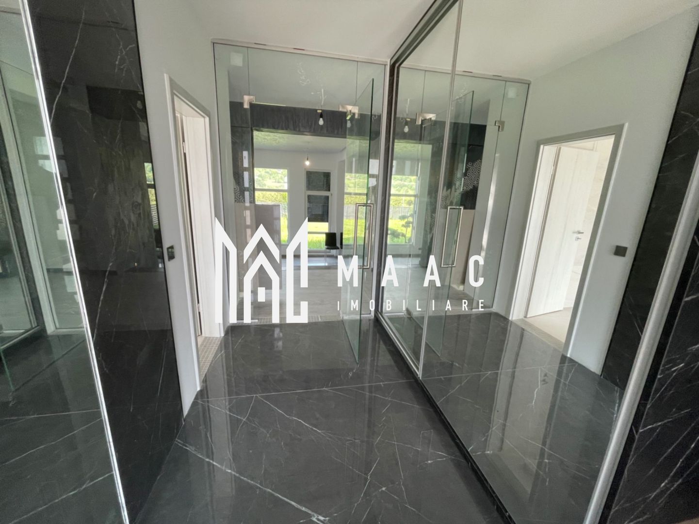 Casa de lux | Teren 1190 mp | Piscina interioara - Poză 10
