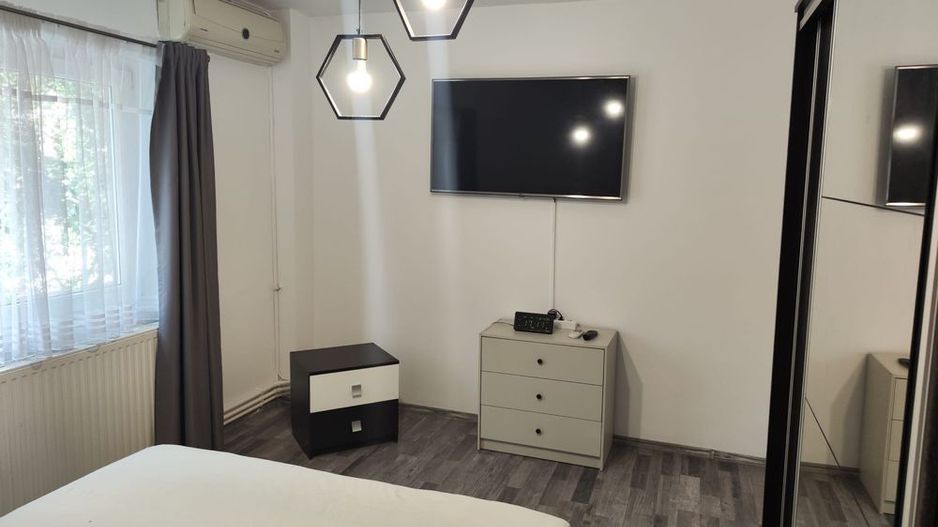 De Inchiriat Apartament 2 camere, centrală proprie, București Mall - Poză 5