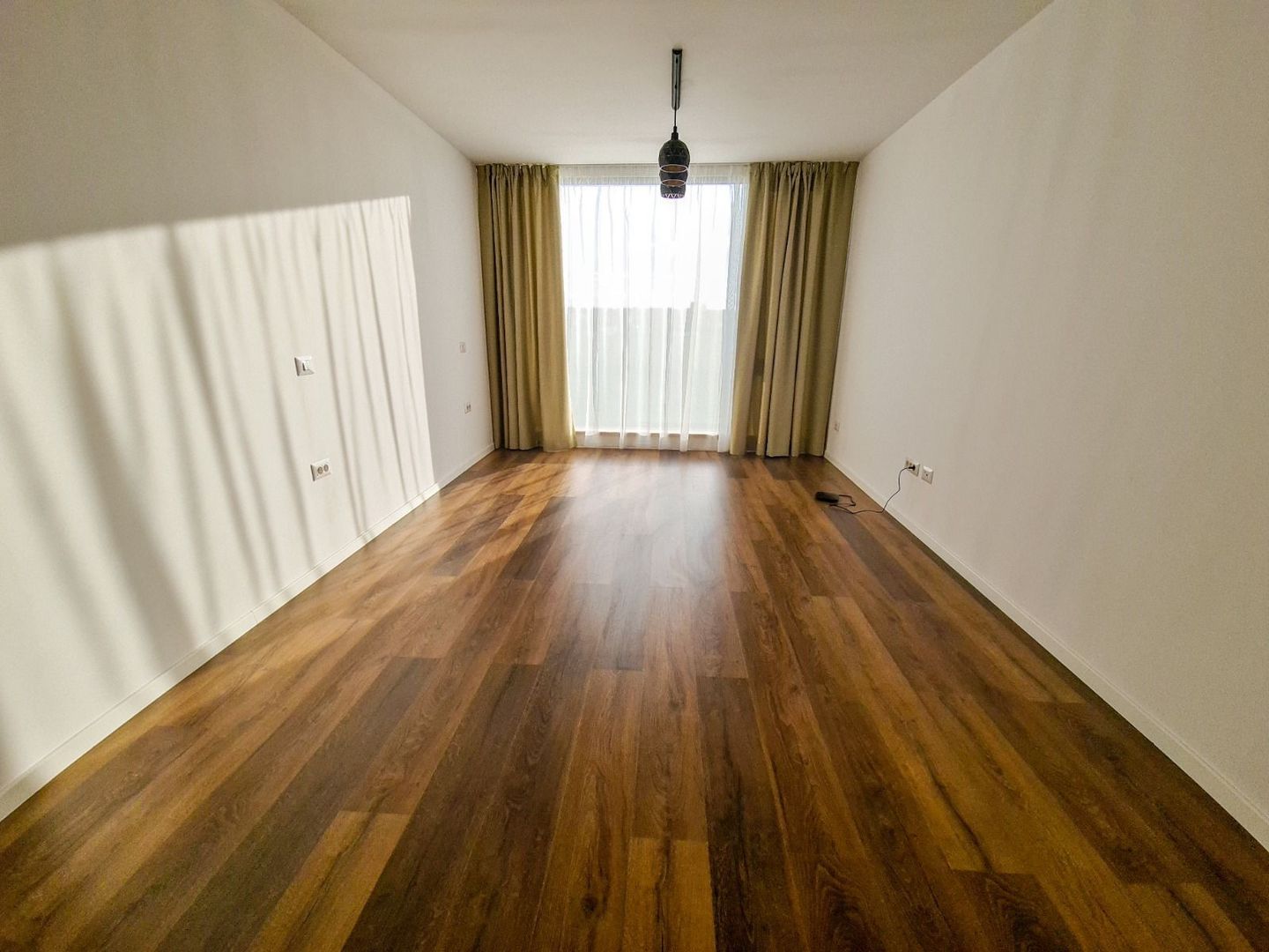 vila 4 camere | Matei Millo | Pipera Andronache | 2 parcari - Poză 9