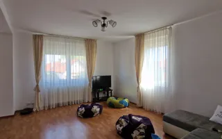 Casa individuala, 195 mp utili+ 500 mp curte, Sura Mica - Poză 16