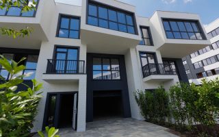 Vânzare, townhouse, 3 nivele, Complexul Rezidențial Hora Village - Poză 1