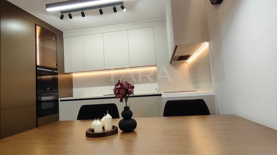 Apartament nou 2025, finisat ultramodern, central Florești. - Poză 1