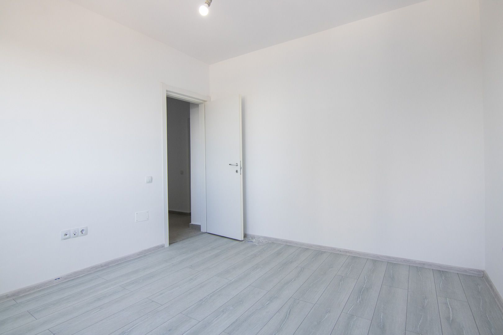 Avans 80% -  Primesti 10% DISCOUNT- BLOC NOU FINALIZAT - Poză 1