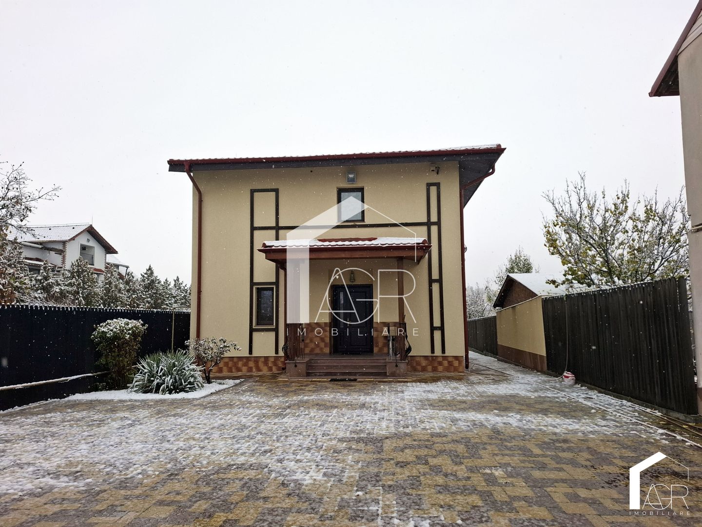 Vila cu 4 camere, Gageni - Poză 2