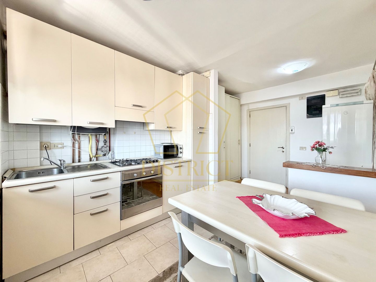 Apartament superb cu 2 camere langa Catedrala, bucatarie separata | Ultracentral - Poză 8