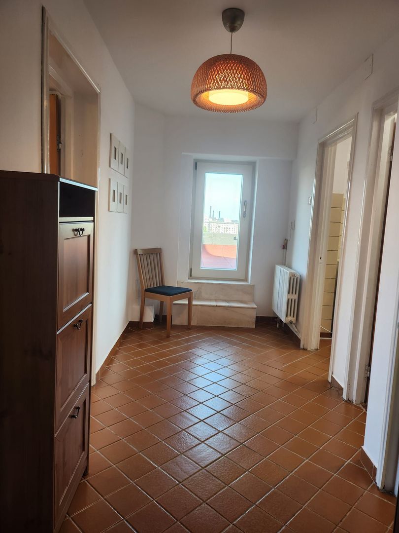 De Inchiriat Garsoniera Bd. Decebal LUX cu TERASA langa Rond Alba Iulia - Poză 1