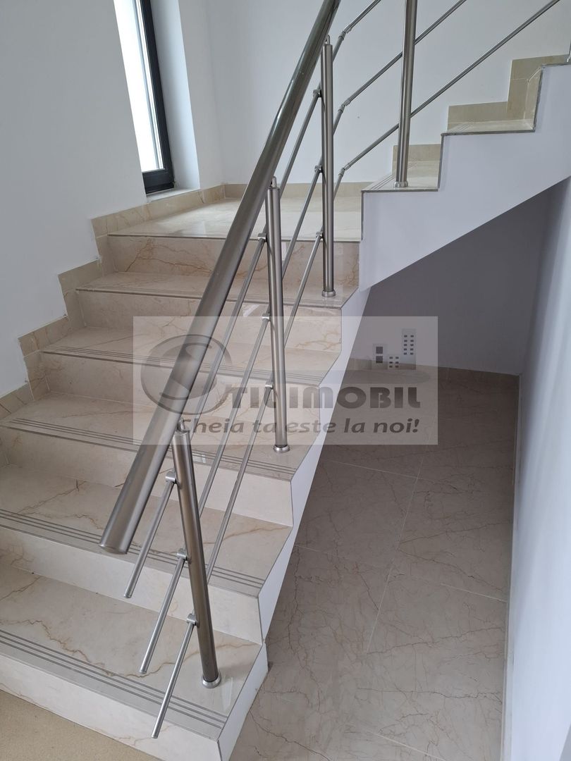 Casa tip Duplex in Valea Adanca 150 000 euro - Poză 9