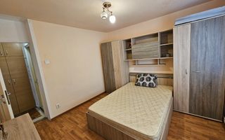 Apartament 2 camere, decomandat, etaj 3, zona Tolstoi - Poză 9
