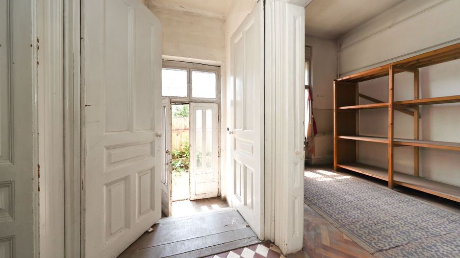 Casă spațioasă în centrul orașului Sfântu Gheorghe | Teren 1300 mp - Poză 15