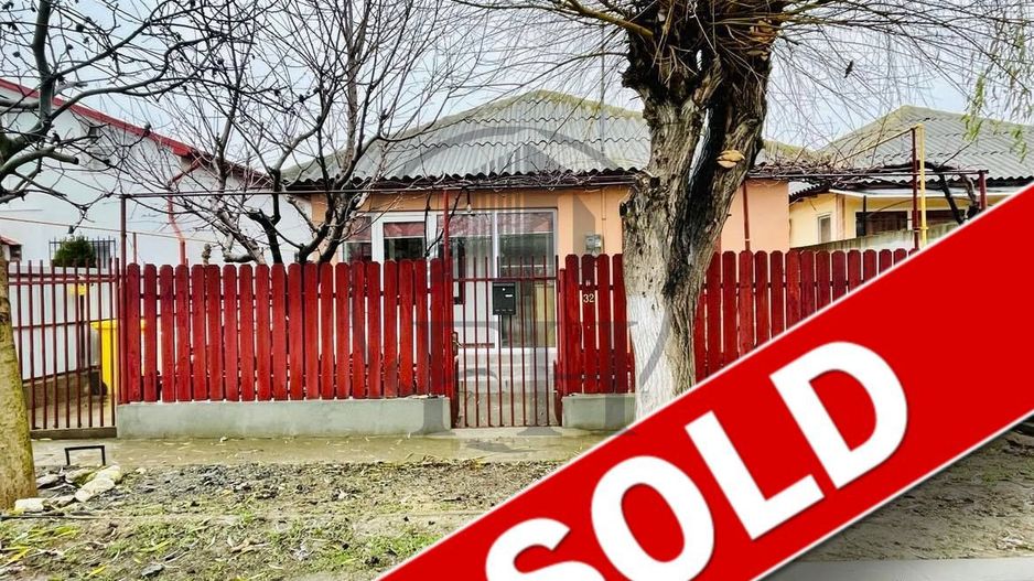 SOLD/ VANDUT Casă / Vilă cu 3 camere de vânzare CUMPANA - Poză 1