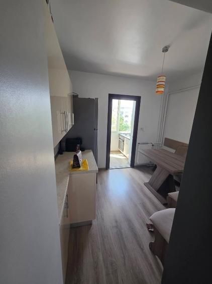 Girocului | 3 Camere | Etaj intermediar | Renovat | Mobilat si utilat - Poză 9