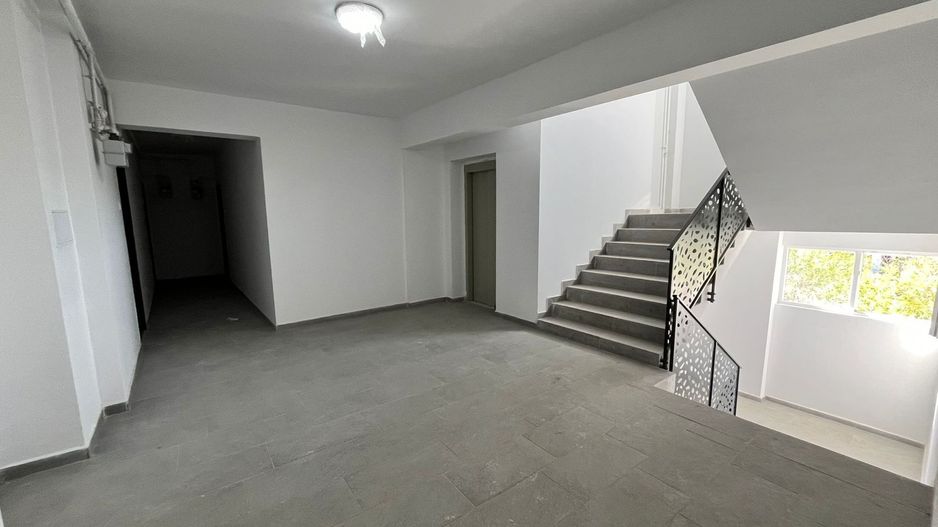 Apartament 2 camere decomandat, parcare subterana, 15 minute metrou - Poză 10