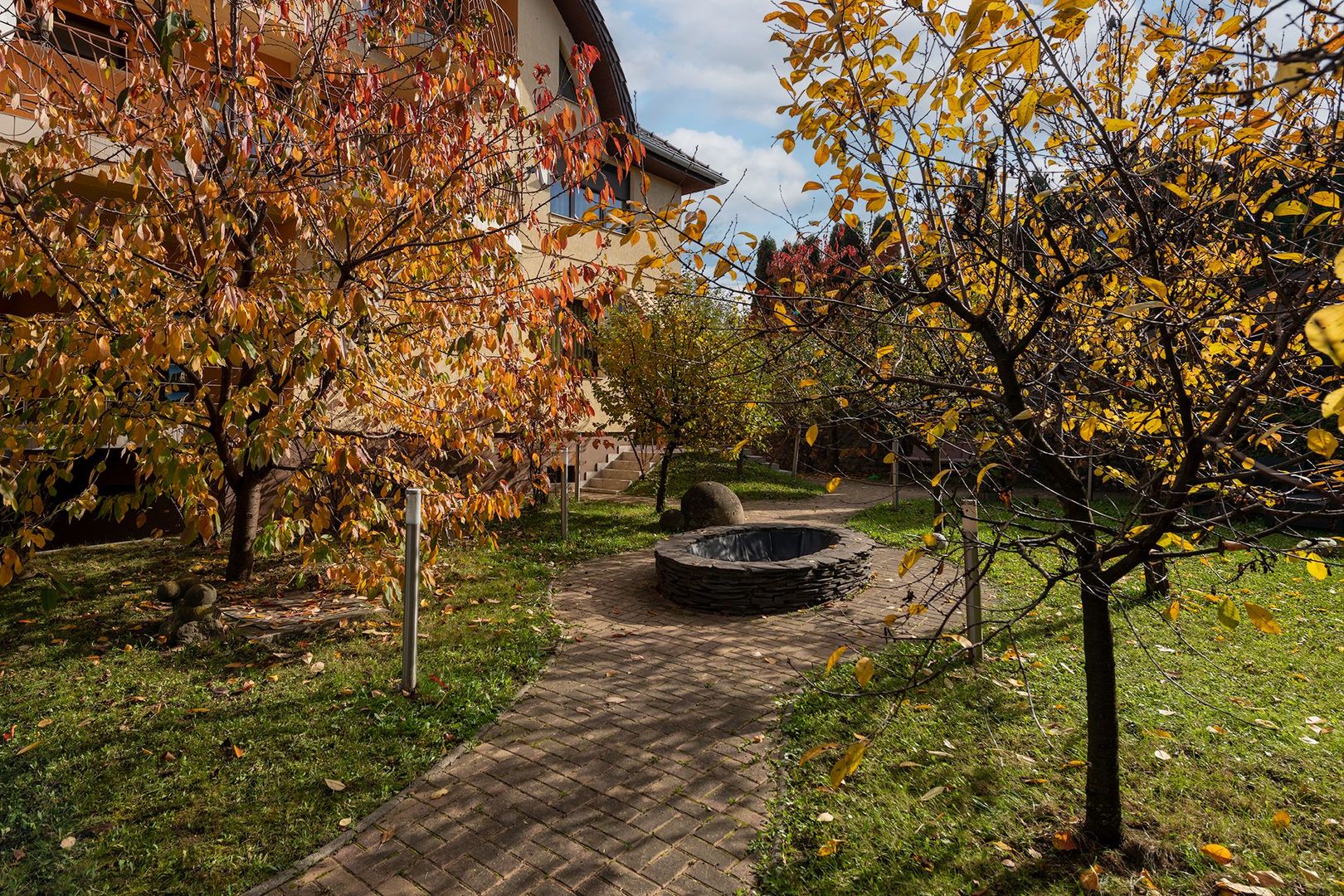 VILĂ 550 mp, LOT 1.006 mp Cartier Europa - Poză 3