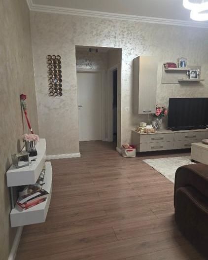 Giroc-Neptun | 3 Camere | Etaj 1 | 2 băi | 2 Locuri parcare | Mobilat si Utilat - Poză 3