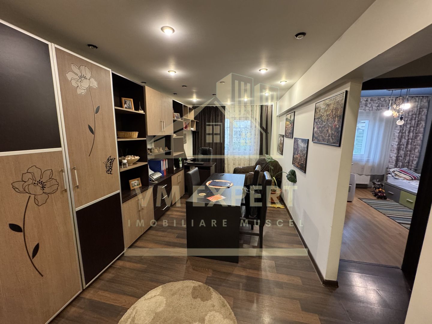 APARTAMENT 3 CAMERE PARTER ZONĂ ULTRACENTRALĂ CAMPULUNG - Poză 1