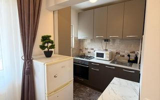 Garsoniera, 28 mp, balcon, zona Golden Tulip - Poză 7