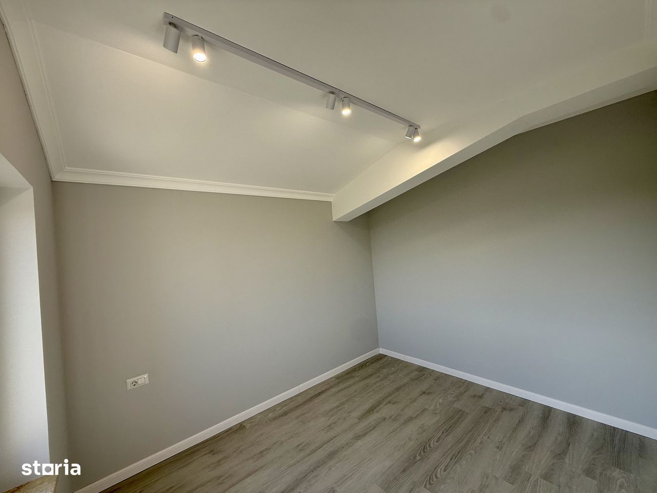 Casa zona Selgros - Poză 11